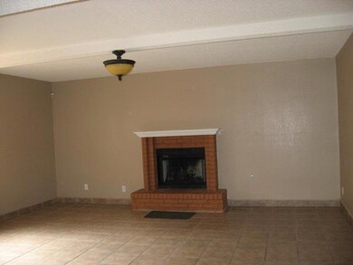 13920 Desert Song Dr, Horizon City, TX 79928 - photo 5