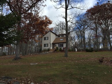 154 Parkwood Dr, Hawley, PA 18428 - photo 4