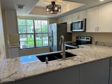 7719 E Columbine Way unit 113, Mesa, AZ 85208 - photo 6