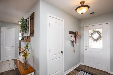 776 W Pearl St, Bolivar, MO 65613 - photo 7