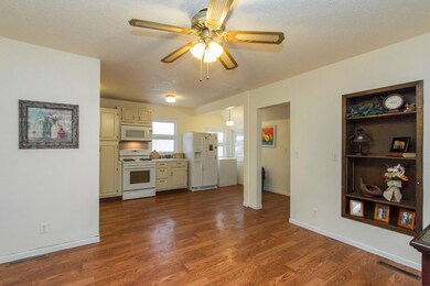 513_8th_st_MLS_HID1087247_ROOMdn1