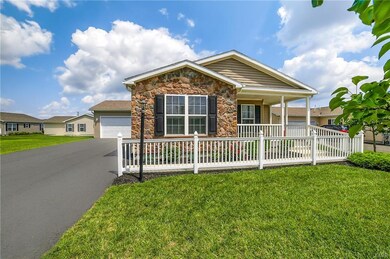 43 Cormorant Dr, Bechtelsville, PA 19505 - photo 3