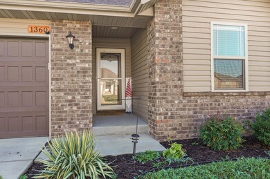 1360 S Marseilles Ave-26