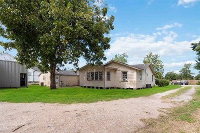 7412 Finch St, Houston, TX 77028 - photo 4