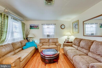 3435 Charles St, Falls Church, VA 22041 - photo 5