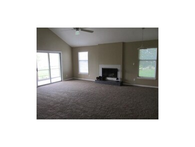 706 Twilight Ct, Raymore, MO 64083 - photo 5