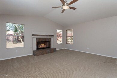 2432_N_127th_Ave_05