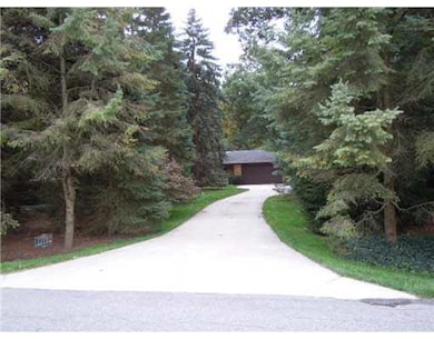 17792 Woodthrush Ln, South Bend, IN 46635 - photo 2