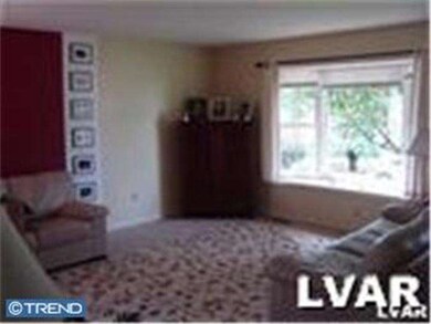 652 Furnace St, Emmaus, PA 18049 - photo 2