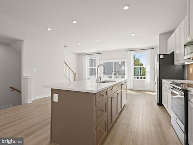 7840 Blackbriar Way, Laurel, MD 20723 - photo 4