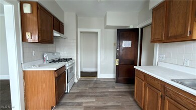 4133 E 139th St unit UP, Cleveland, OH 44105 - photo 3