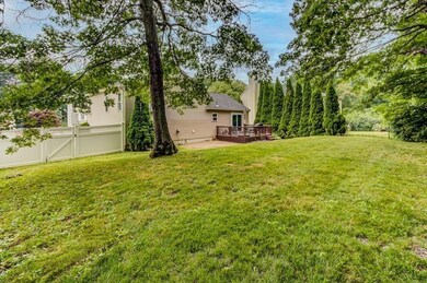 53 Santoro Rd, Worcester, MA 01606 - photo 6