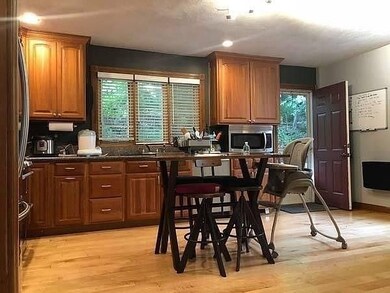 335 Elliot St unit 335, Newton Upper Falls, MA 02464 - photo 3