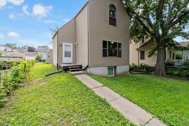 110 Winnipeg Ave, Saint Paul, MN 55117 - photo 2