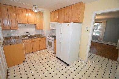 724 Suffolk Ave, Westchester, IL 60154 - photo 5