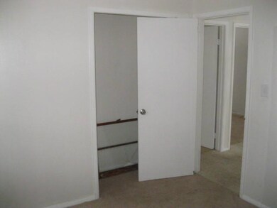 4503 Grimsby Rd, Columbus, OH 43227 - photo 4