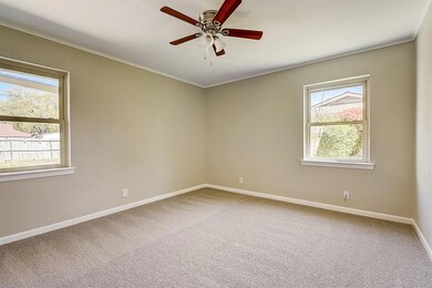 1504 W Baldridge St, Ennis, TX 75119 - photo 7