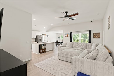 10032 Woodland Cove, Brunswick, GA 31525 - photo 4