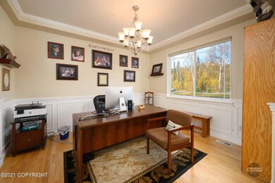 2715 S Charming Valley Loop-10