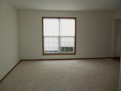 3253 Gresham Ln E, Aurora, IL 60504 - photo 6