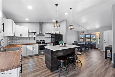 Kitchen 1