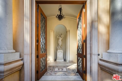 1005 Bel Air Ct, Los Angeles, CA 90077 - photo 5