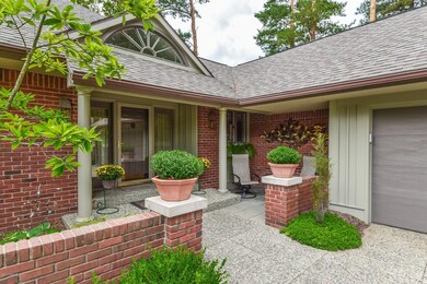 004-Front_View-4636266-medium
