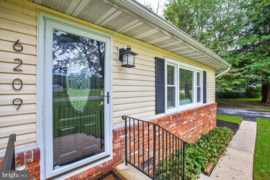 6209 Brooklyn Bridge Rd, Laurel, MD 20707 - photo 3