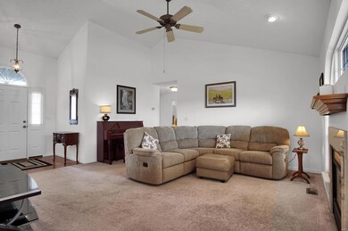 2 Ashworth Ct, Maryville, IL 62062 - photo 4