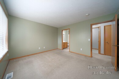 1163 angels trace drive, Wyoming, MI 495