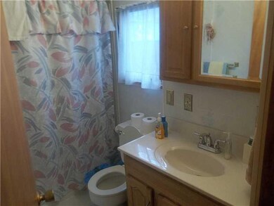Full Bath.