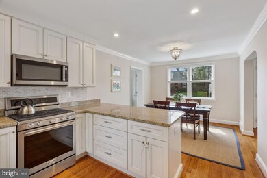 5839 19th St N, Arlington, VA 22205 - photo 6