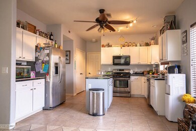 KITCHEN PIC