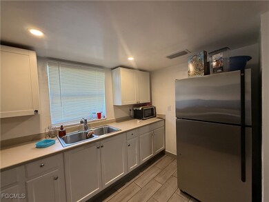 11401 Char Ann Dr unit 403, Fort Myers, FL 33908 - photo 5