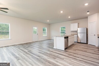 718 Berkeley Dr, Jonesboro, GA 30236 - photo 6