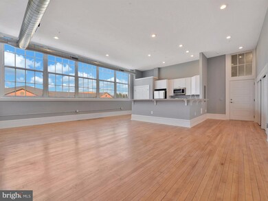 20 W Market St unit APARTMENT 3, Palmyra, PA 17078 - photo 4