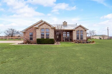 121 Hawk Ridge Rd, Decatur, TX 76234 - photo 2