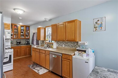 1723 E 24th St, Des Moines, IA 50317 - photo 7