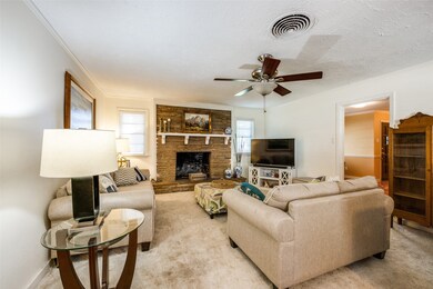 8939 Pado St, Houston, TX 77055 - photo 5