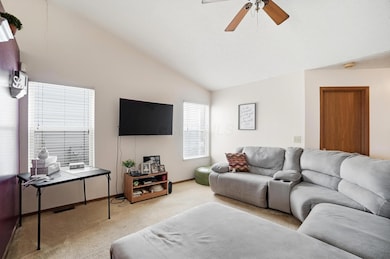 944 Lavender Ln, Columbus, OH 43207 - photo 5