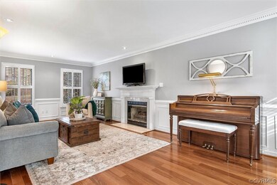Hardwood floors & upgraded mouldings