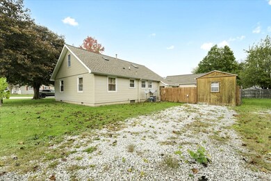 701 E Daggy St, Tuscola, IL 61953 - photo 3