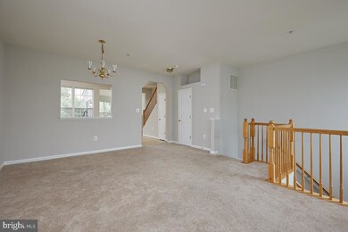1915 Crossing Stone Ct, Frederick, MD 21702 - photo 4