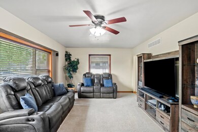 8411 5th St, Highland, IN 46322 - photo 5