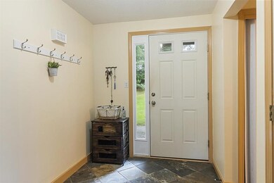 80 Pendleton Ln, Londonderry, NH 03053 - photo 2