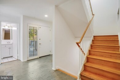 11531 Links Dr, Reston, VA 20190 - photo 6