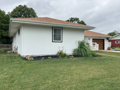 307 Logan Ave, Beloit, KS 67420 - photo 3