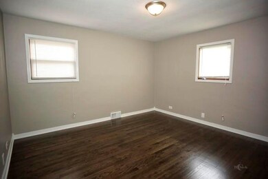 1501 Glen Rock Ave, Waukegan, IL 60085 - photo 7