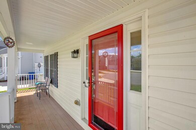 45519 Kilbeggan Ct, Great Mills, MD 20634 - photo 2