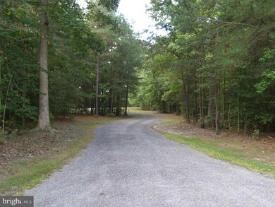 18970 Tyler Adams Ln, Valley Lee, MD 20692 - photo 2